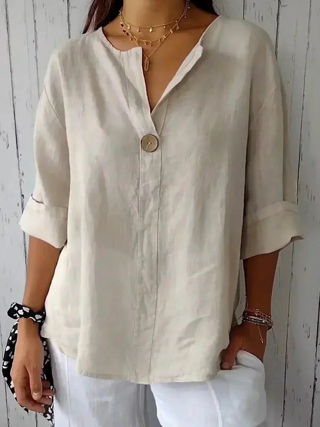 ZAMMA - Relaxed V-Neck Top