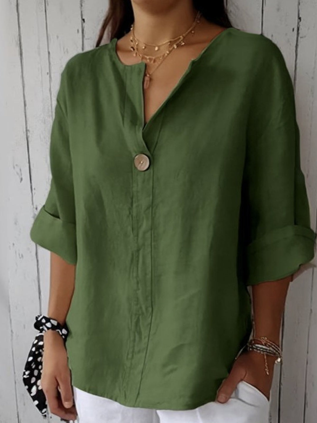 ZAMMA - Relaxed V-Neck Top