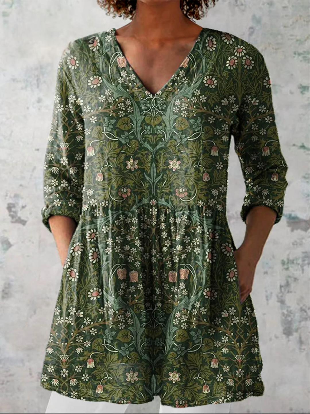 LILIANE long v-neck blouse