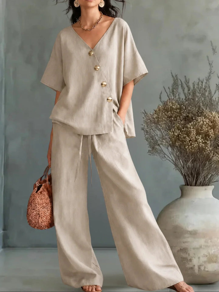 GRETA - Complete V-Neck with Buttons