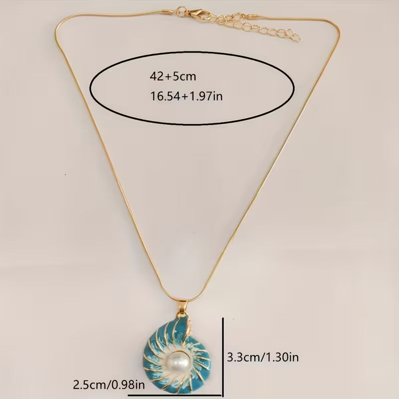 GENEVIEVE - Seashell Pearl Gold Necklace