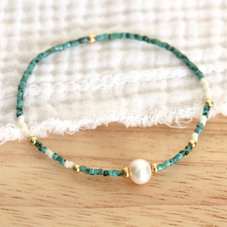 LUCIENNE - Minimal Turquoise Pearl Bracelet