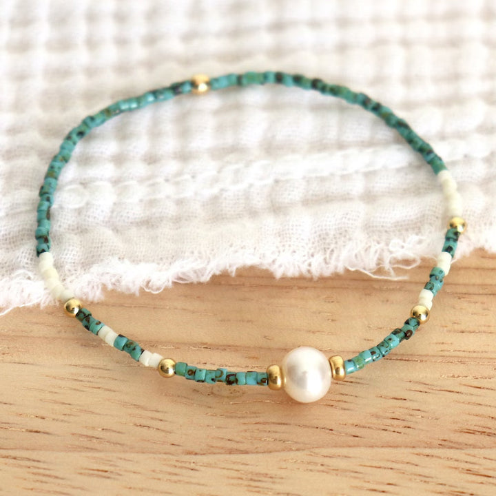 LUCIENNE - Minimal Turquoise Pearl Bracelet