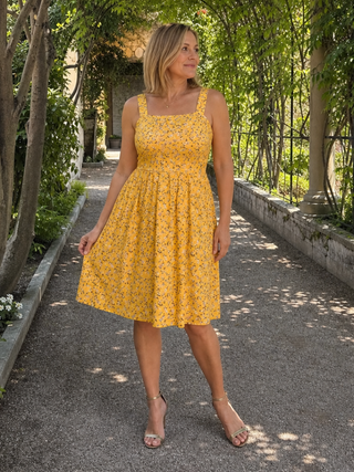 Guinevere™ - Square Neck Floral Print Knee Length Dress