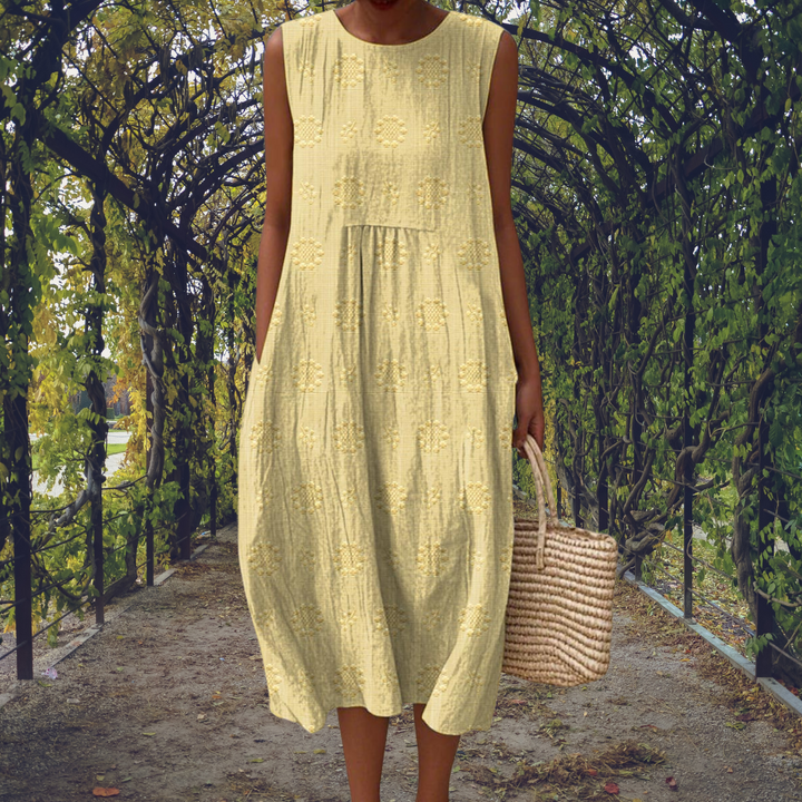 Halle™ - Elegant Sleeveless Dress with Pockets