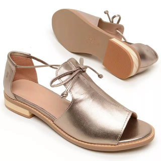 LILLIANA Strap-Style Leather Sandals - detail