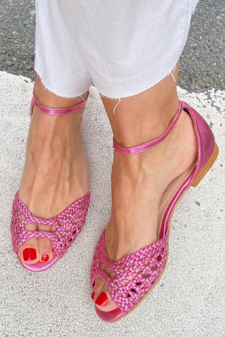 LOUISE™ - Woven Gold Sandals