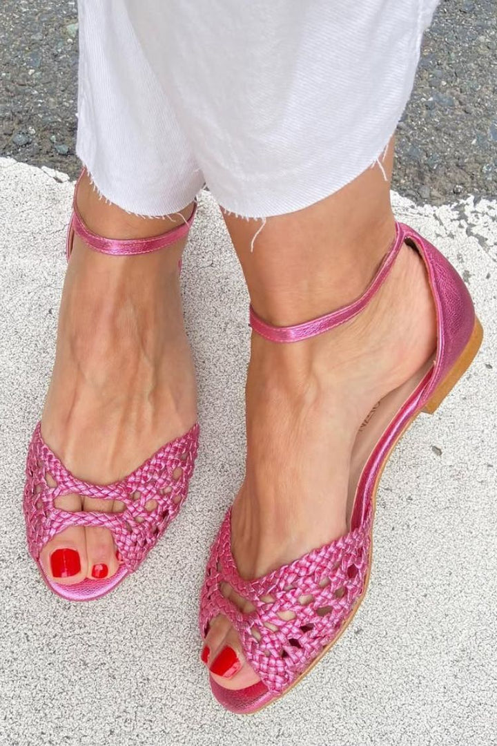 LOUISE™ - Woven Gold Sandals