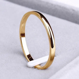 Sofia | Simple Ring in Gold and Silver