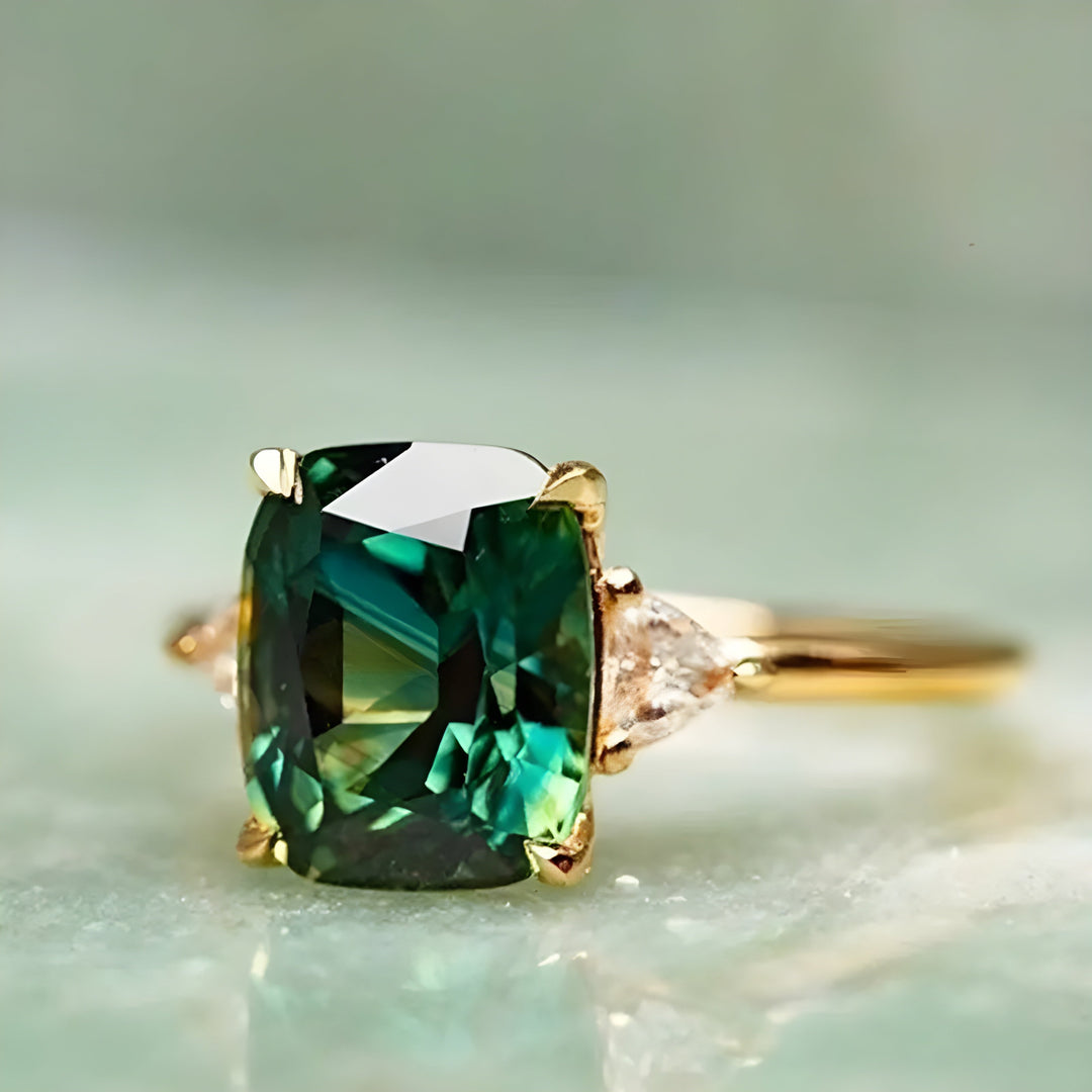 Esme | Elegant Square Emerald Ring