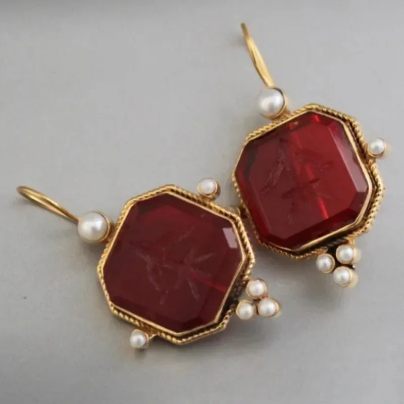 ODETTE - Pearl Geometric Pendant Earrings