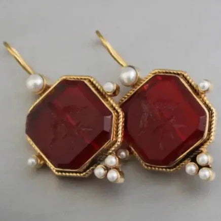 ODETTE - Pearl Geometric Pendant Earrings