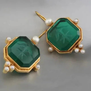 ODETTE - Pearl Geometric Pendant Earrings