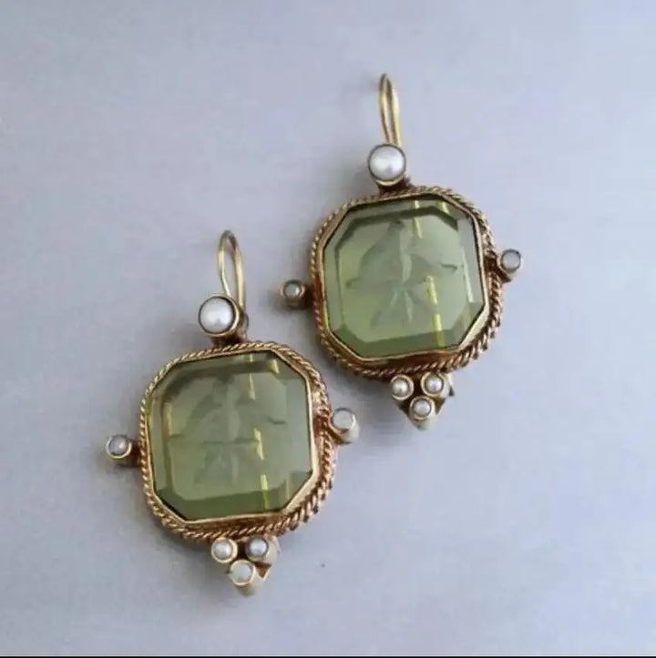 ODETTE - Pearl Geometric Pendant Earrings