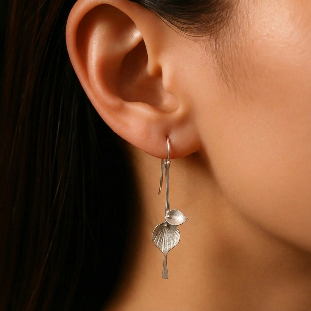 LEONTINE - Silver Leaf Vintage Earrings