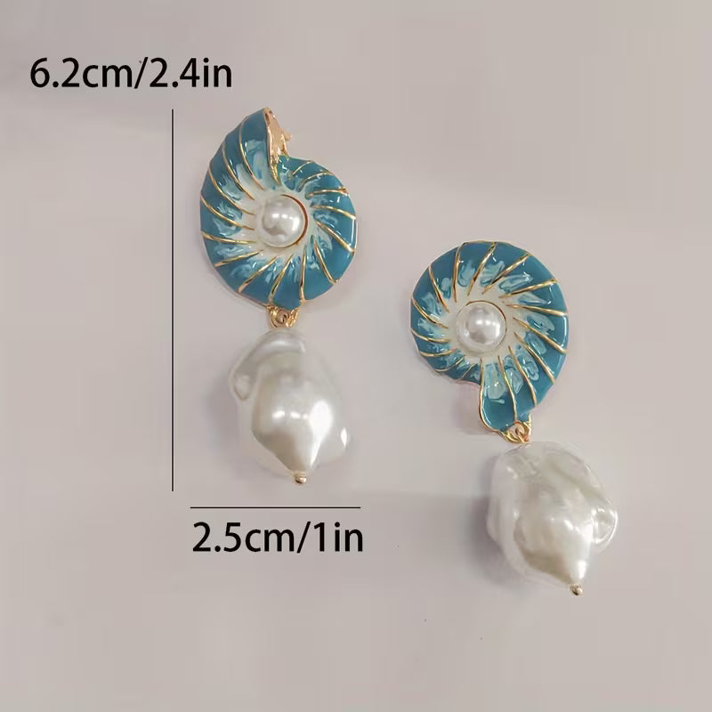 YOLANDE - Seashell Pearl Earrings