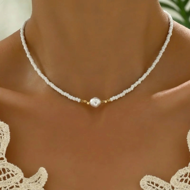ADELINE - Minimal Turquoise Pearl Necklace