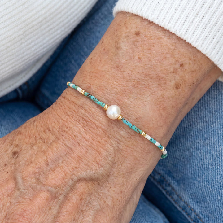 LUCIENNE - Minimal Turquoise Pearl Bracelet